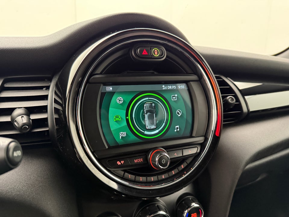 MINI Cooper SE Essential 3d