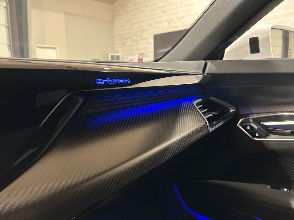 Audi e-tron GT quattro 4d