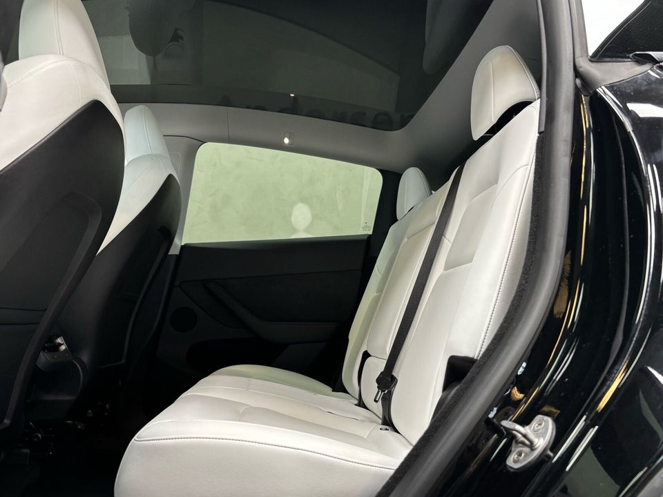 Tesla Model Y Performance AWD 5d