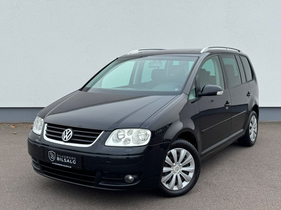 VW Touran 2,0 TDi 140 Highline DSG 7prs 5d