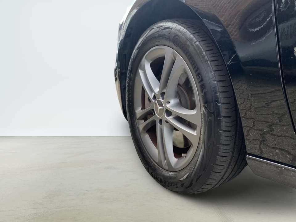 Mercedes A250 e 1,3 Progressive aut. 5d