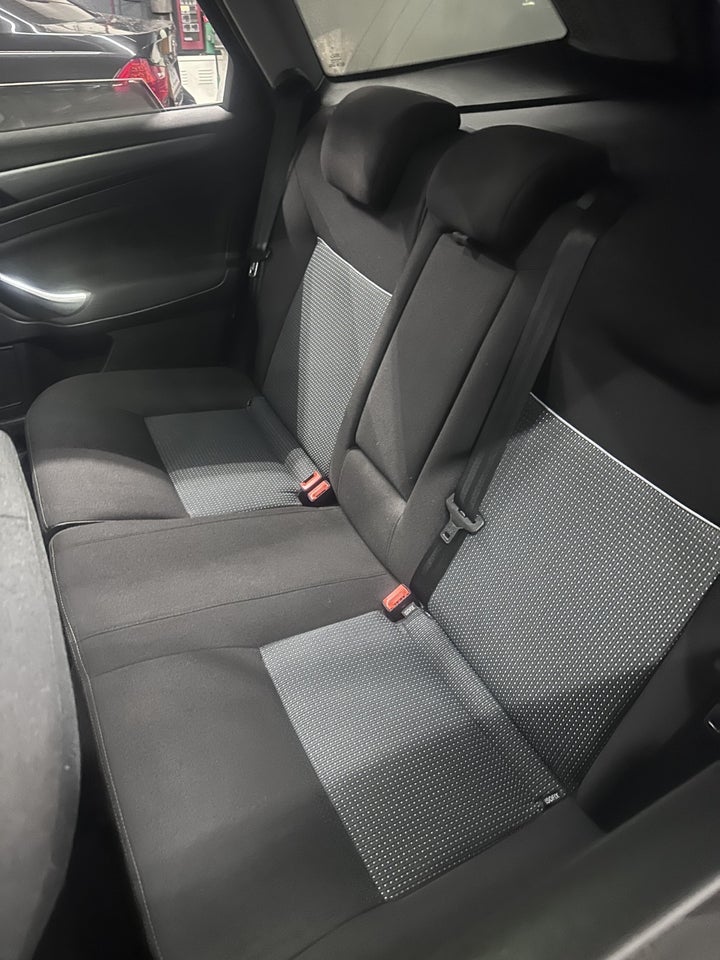 Ford Mondeo 2,0 TDCi 140 Titanium stc. aut. 5d