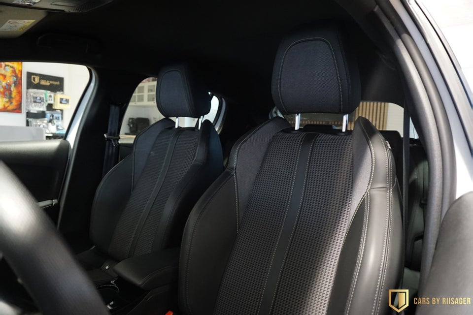 Peugeot 208 1,2 PureTech 100 GT 5d