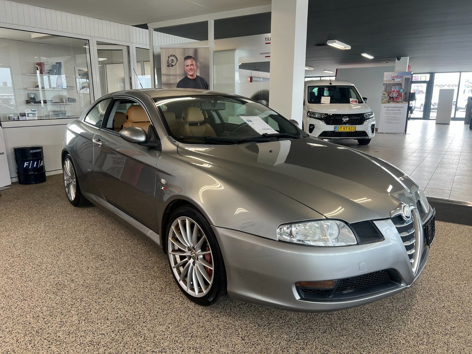 Alfa Romeo GT 3,2 V6 24V 3d