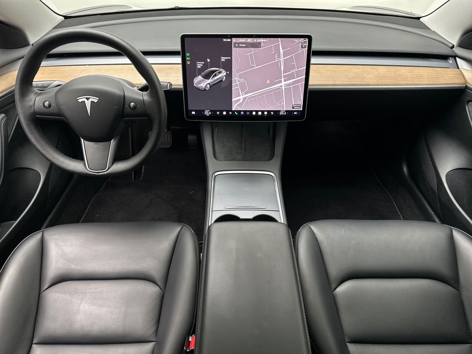 Tesla Model 3 Long Range AWD 4d