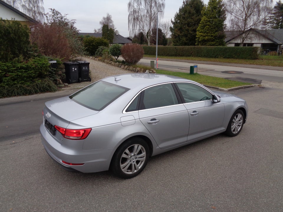 Audi A4 2,0 TDi 190 S-tr. 4d