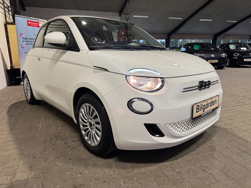 Fiat 500e 42 Icon 3d