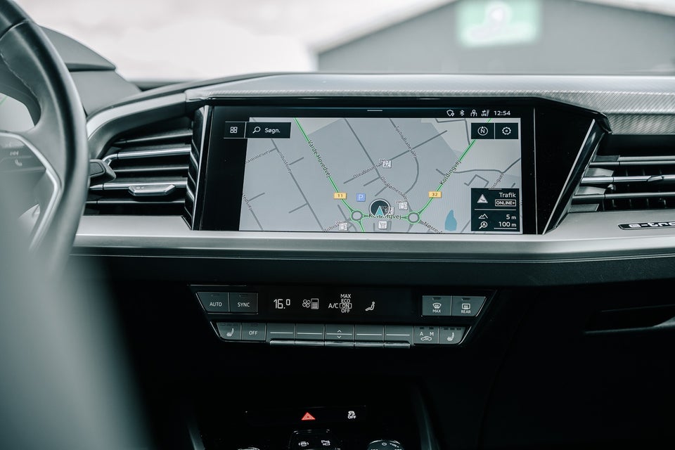 Audi Q4 e-tron 45 quattro 5d