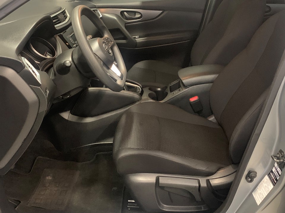 Nissan Qashqai 1,3 Dig-T 140 Visia 5d