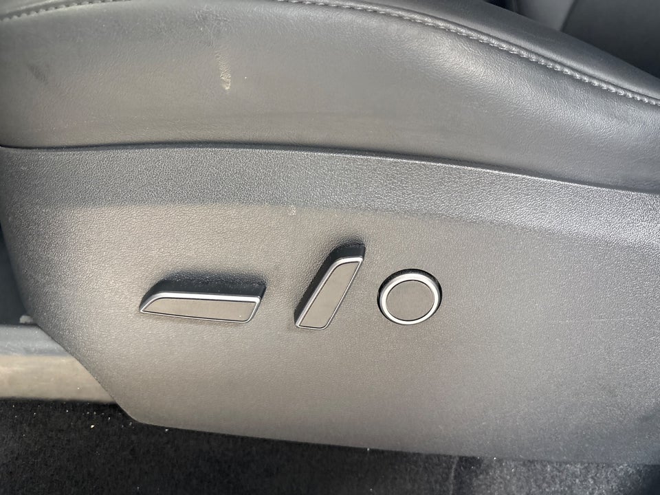 Tesla Model Y Performance AWD 5d