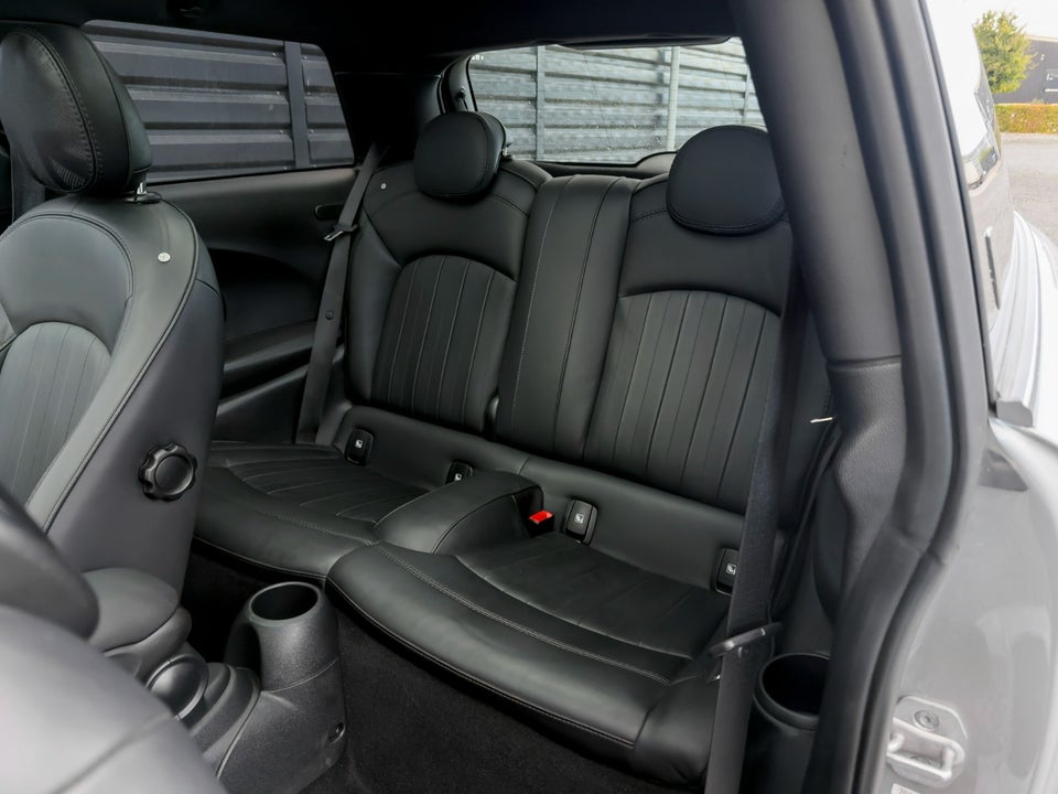 MINI Cooper SE Maximise 3d