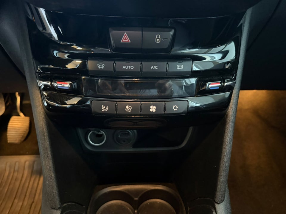 Peugeot 208 1,6 BlueHDi 100 Allure 5d