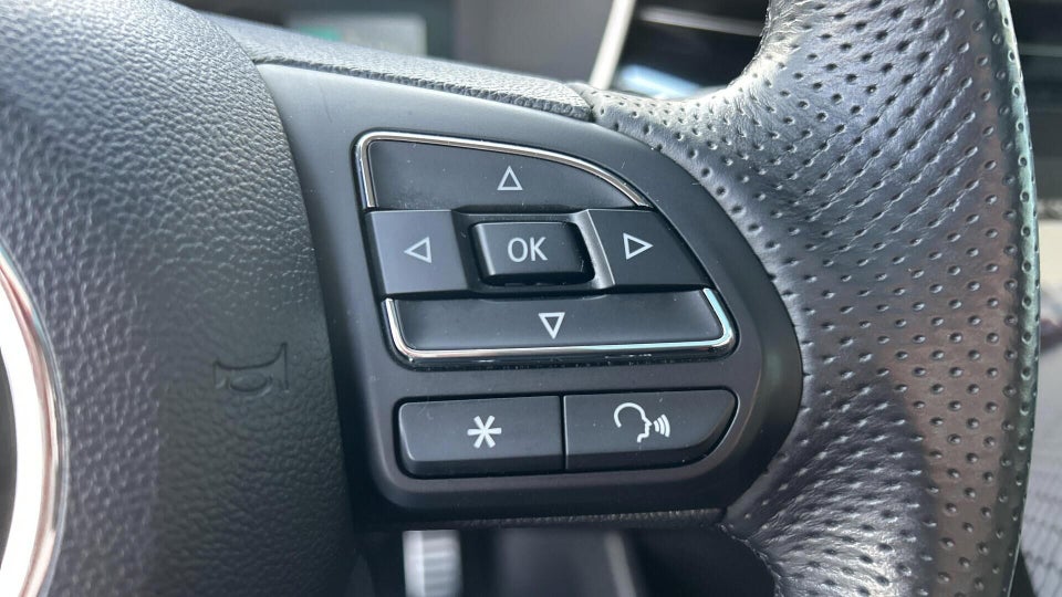 MG Marvel R Luxury 5d