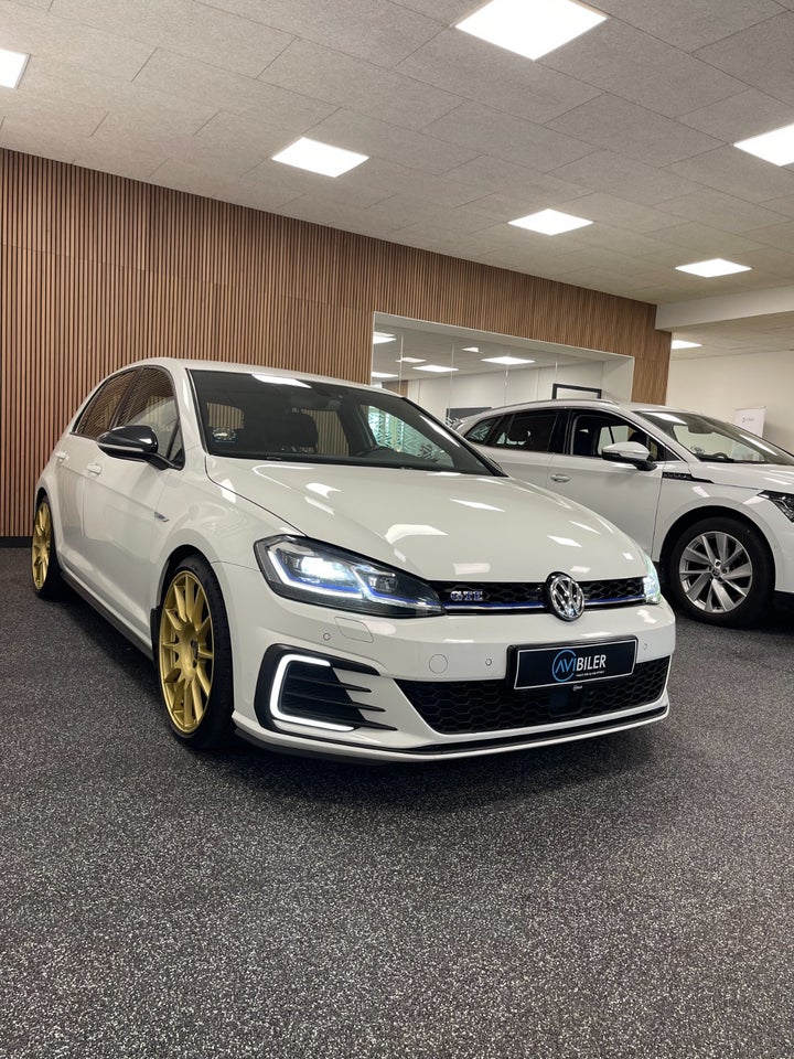 VW Golf VII 1,4 GTE DSG 5d