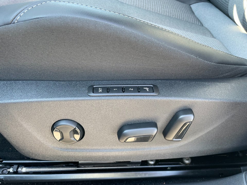 Skoda Enyaq 85 iV Premium 5d
