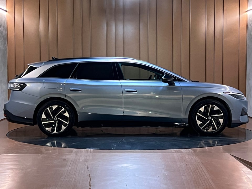 VW ID.7 86 Style S Tourer 5d