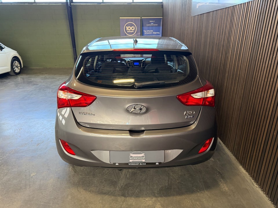 Hyundai i30 1,6 CRDi 110 Comfort Eco 5d
