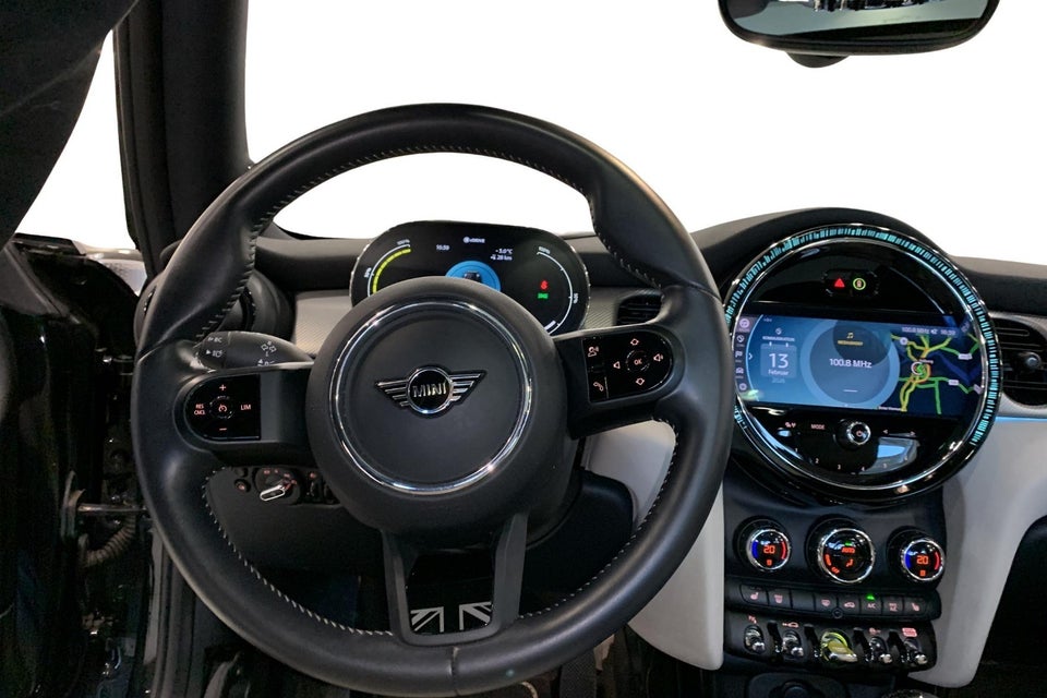 MINI Cooper SE Maximise 3d