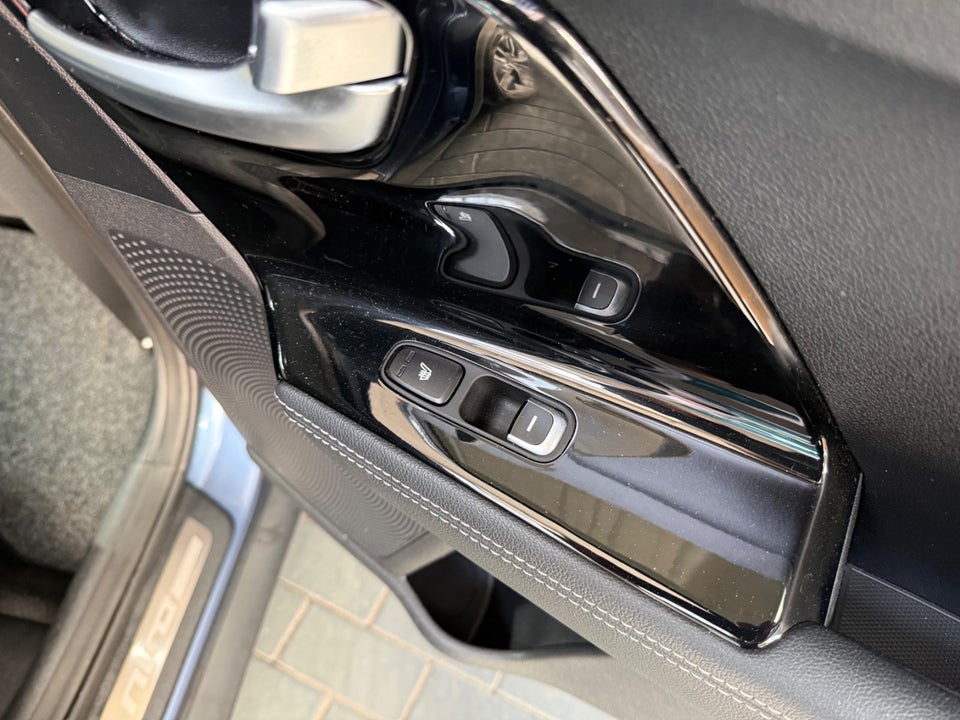 Kia Niro 1,6 PHEV Premium DCT 5d