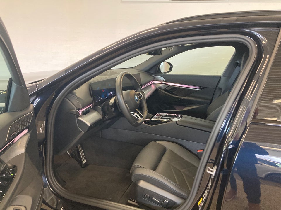 BMW i5 eDrive40 Touring Fully Charged M-Sport 5d