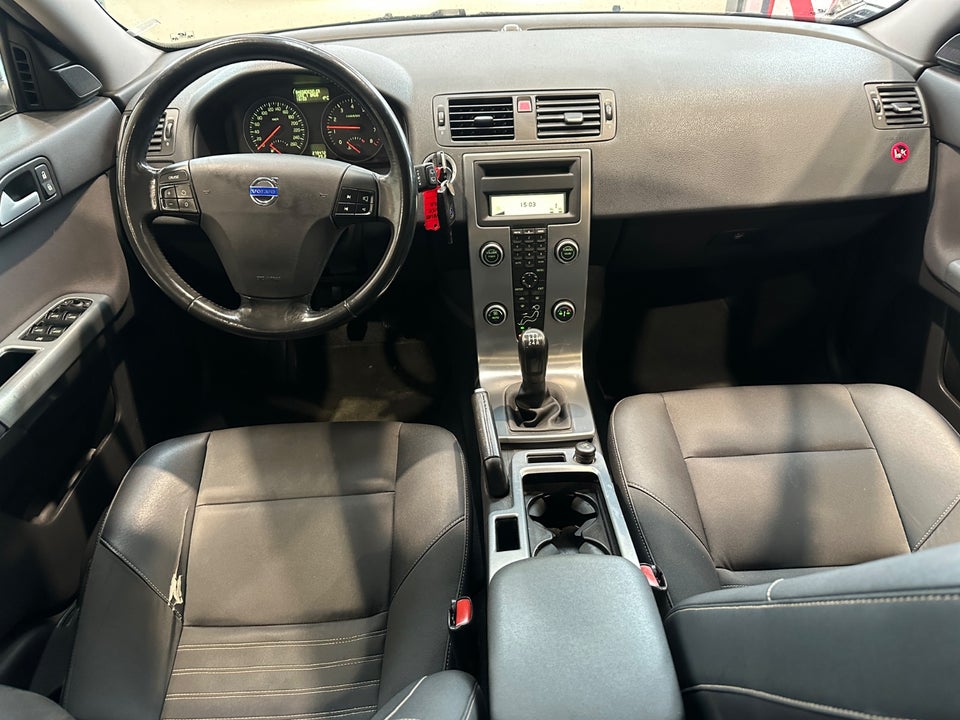 Volvo V50 1,8 Kinetic 5d