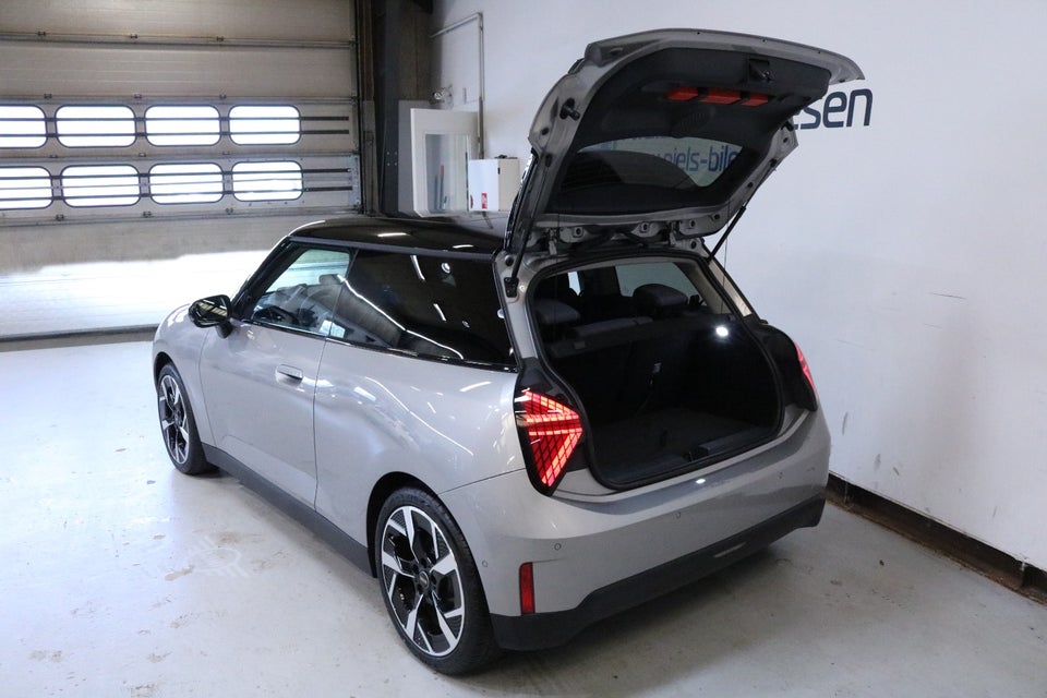 MINI Cooper SE Classic Trim M 3d