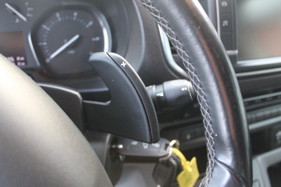 Peugeot Expert 2,0 BlueHDi 122 L2 Plus EAT8 Van