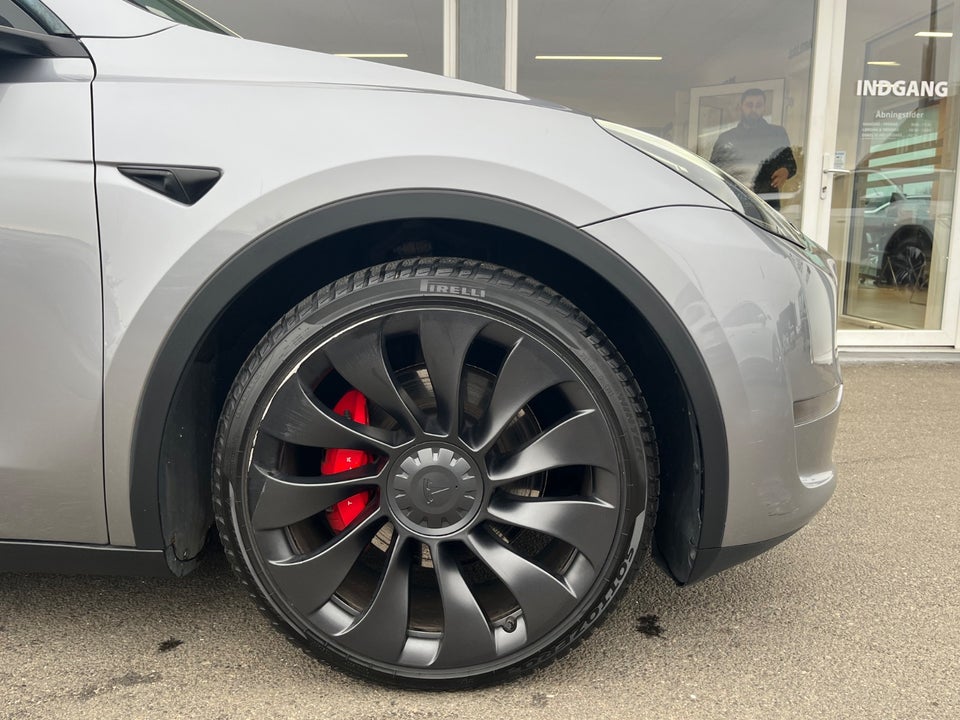 Tesla Model Y Performance AWD 5d