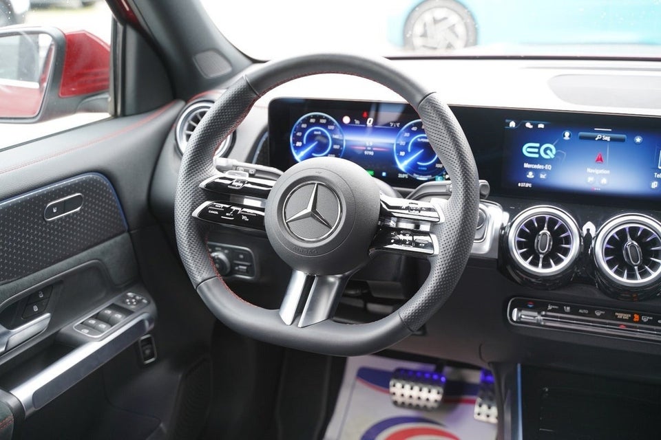 Mercedes EQB300 AMG Line 4Matic 5d