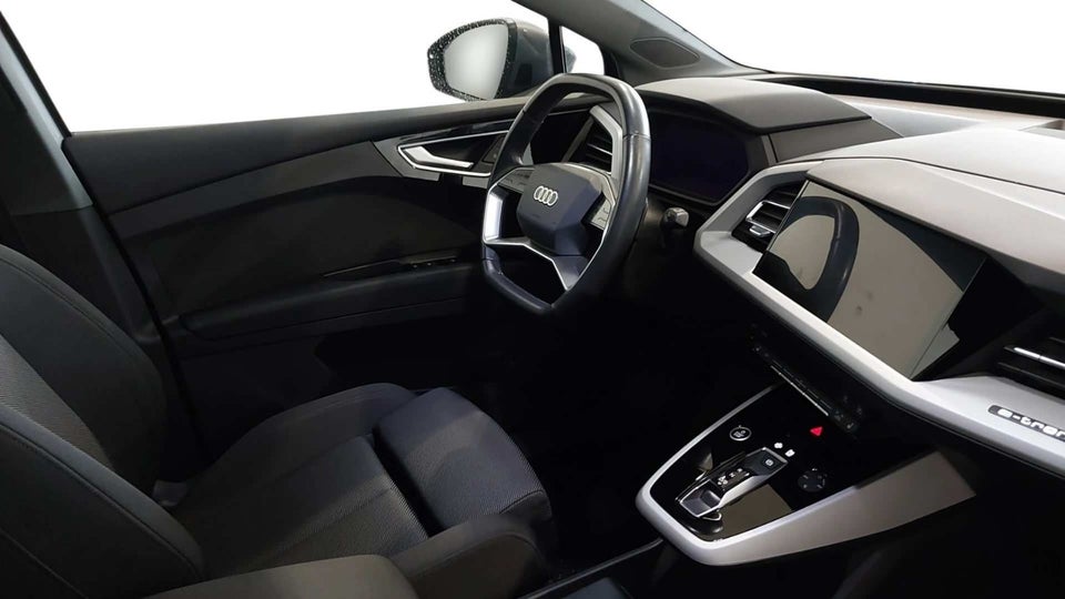 Audi Q4 e-tron 40 Advanced 5d