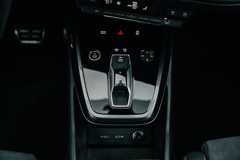 Audi Q4 e-tron 40 S-line Sportback 5d