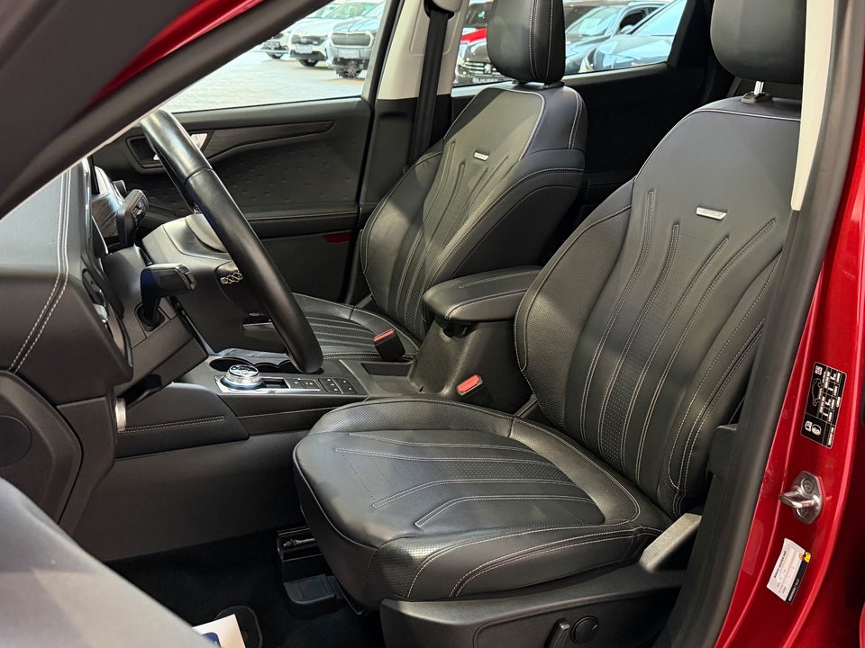 Ford Kuga 2,5 PHEV Vignale CVT 5d