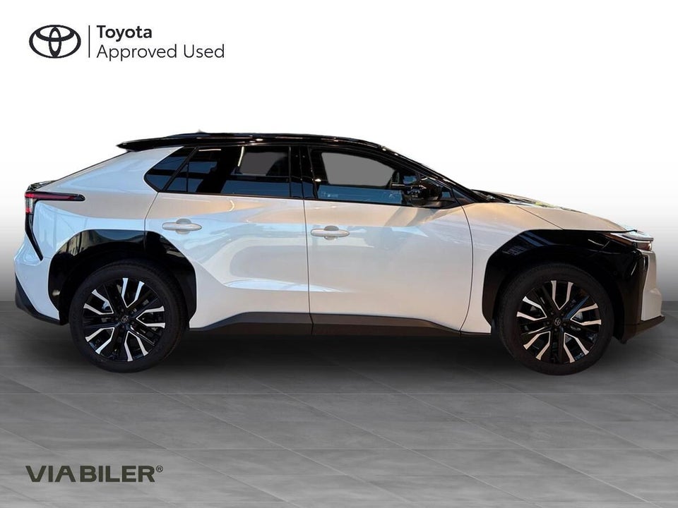 Toyota bZ4X 73 Executive AWD 5d