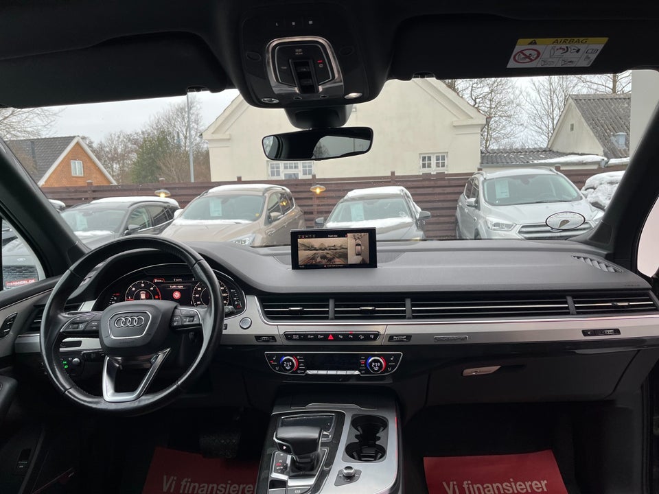 Audi Q7 3,0 TDi 272 S-line quattro Tiptr. 5d