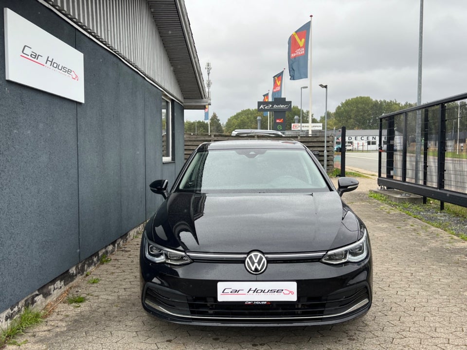 VW Golf VIII 1,4 eHybrid DSG 5d