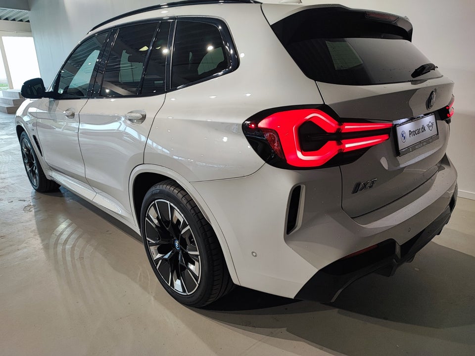 BMW iX3 Charged Plus M-Sport 5d