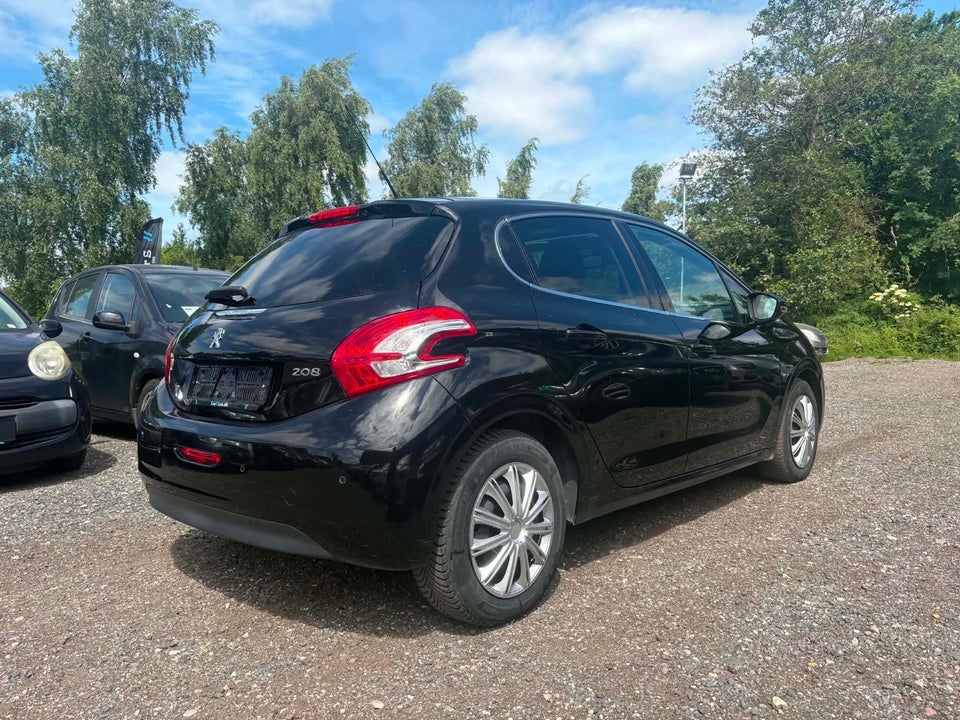 Peugeot 208 1,2 VTi Active 5d