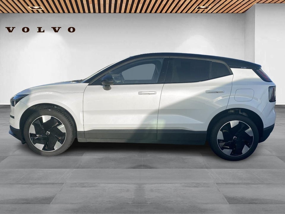 Volvo EX30 Extended Range Ultra 5d