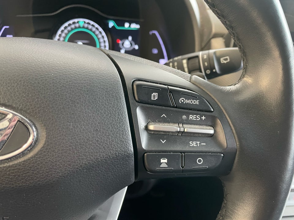 Hyundai Kona 64 EV Premium 5d