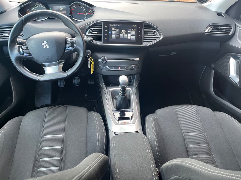 Peugeot 308 1,6 THP 125 Allure 5d