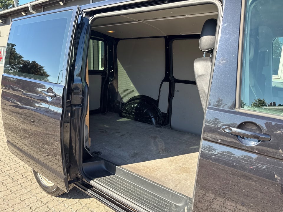 VW Transporter 2,0 TDi 150 Kassevogn DSG kort