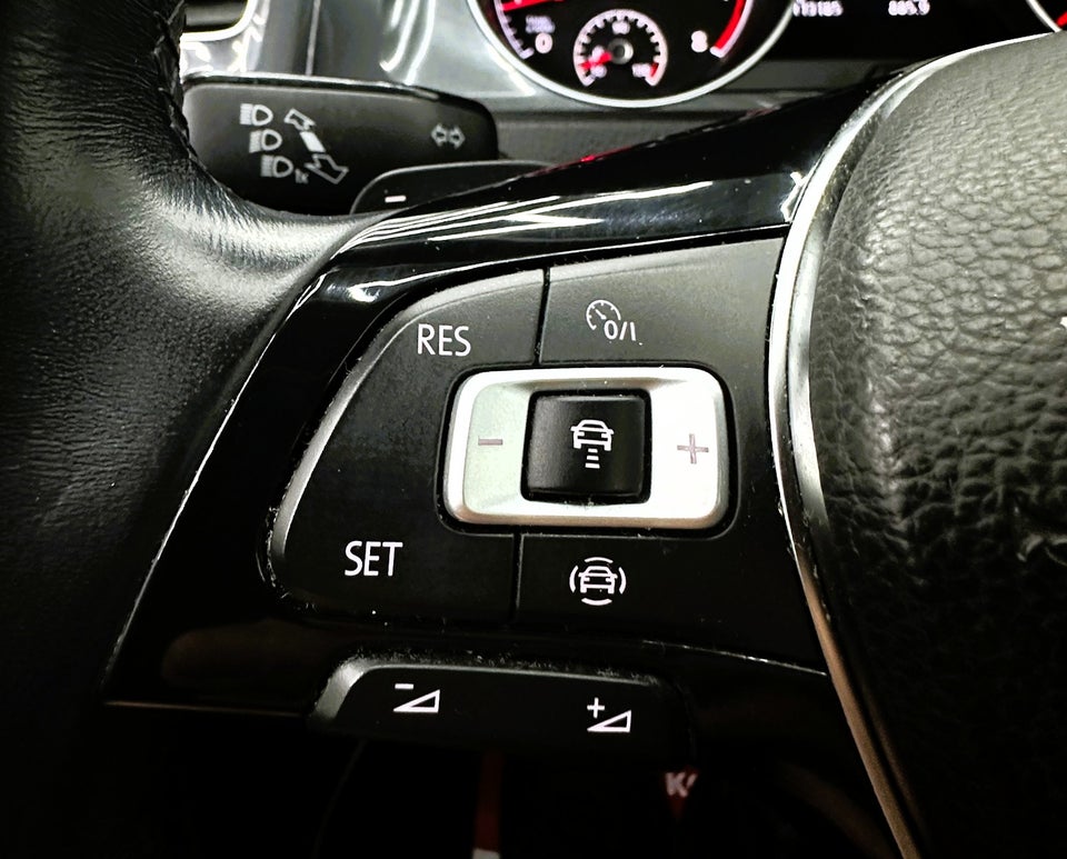 VW Golf VII 1,5 TSi 130 Comfortline DSG 5d