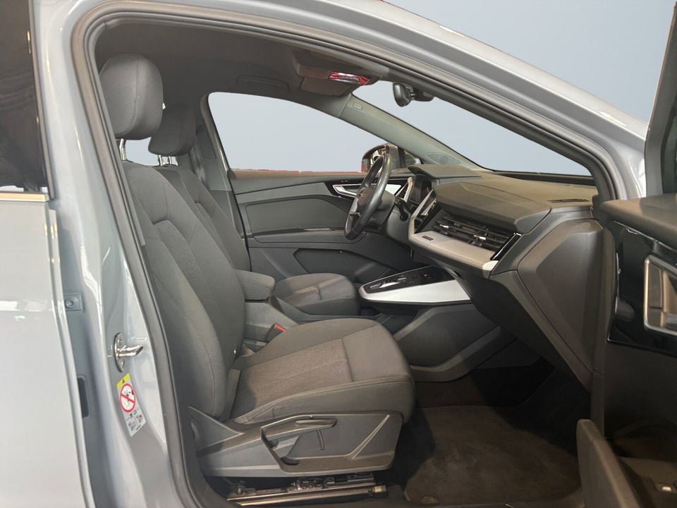 Audi Q4 e-tron 35  5d