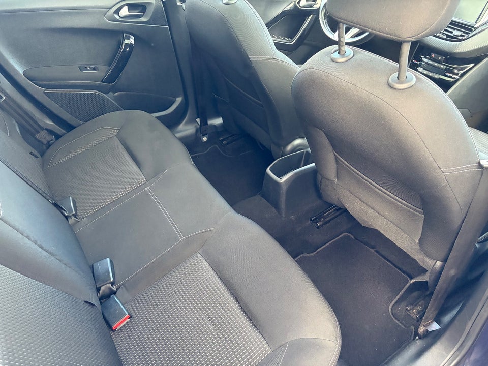 Peugeot 208 1,6 BlueHDi 100 Allure Sky 5d