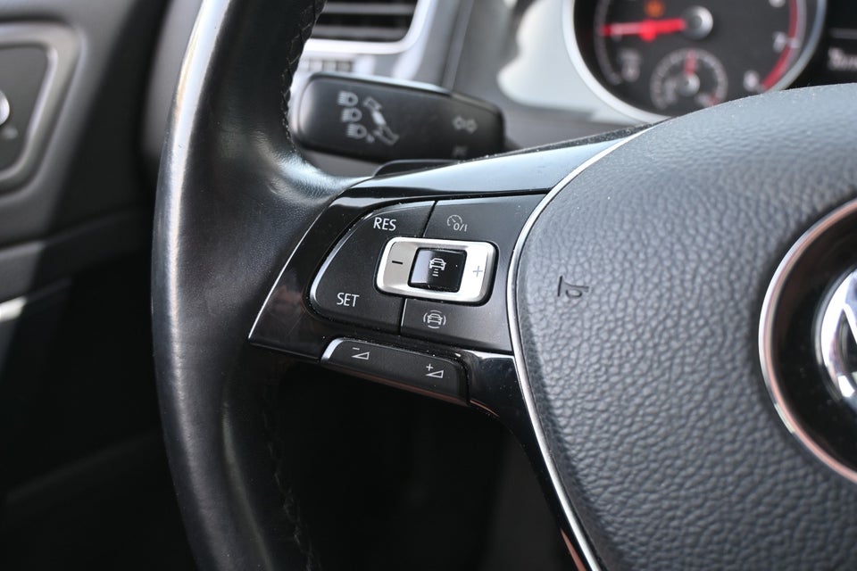 VW Golf VII 1,5 TSi 130 Comfortline Connect DSG 5d