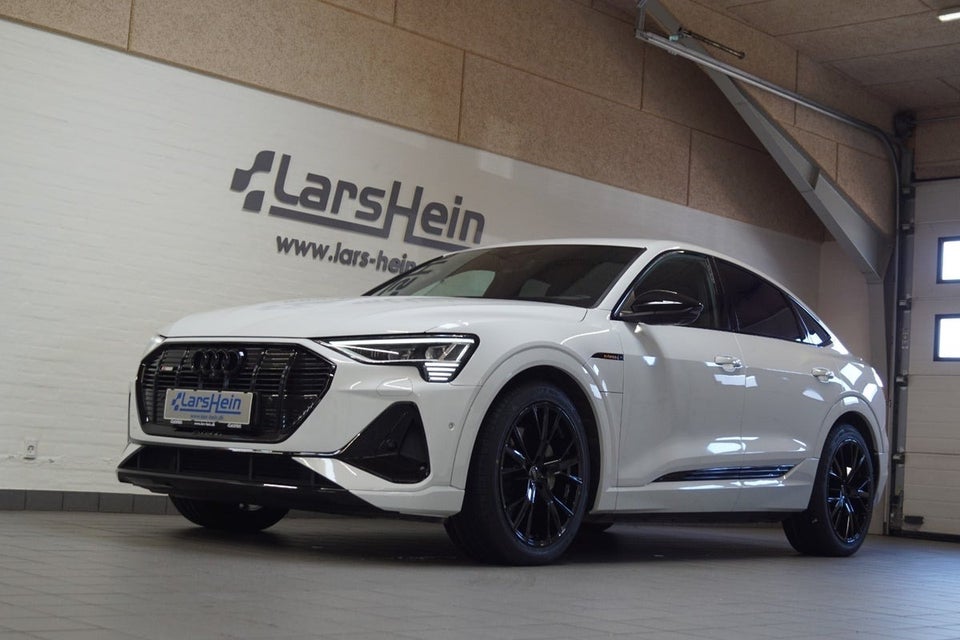 Audi e-tron 55 S-line Sportback quattro 5d