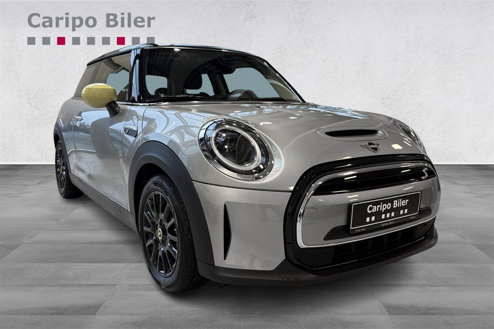 MINI Cooper SE Essential 3d