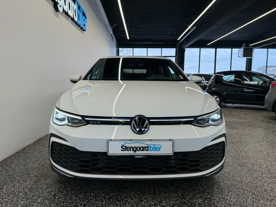 VW Golf VIII 1,4 GTE DSG 5d