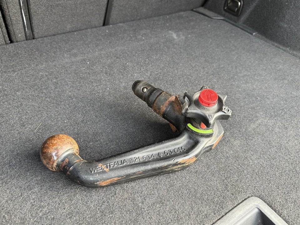 VW Golf VII 2,0 GTi DSG BMT 5d