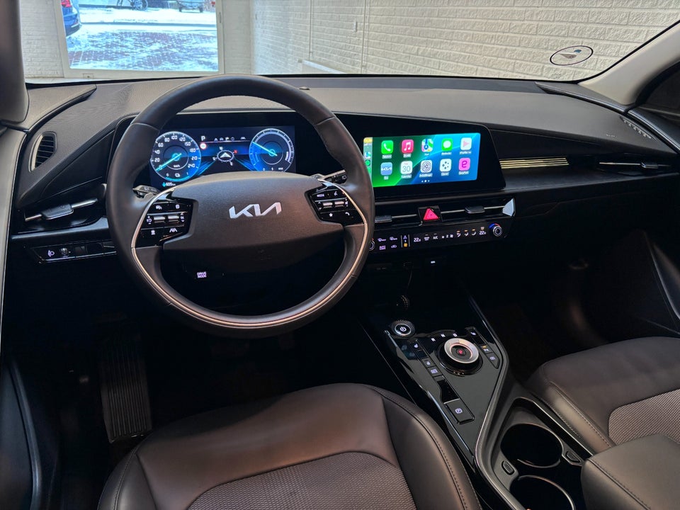 Kia Niro 64 EV Access 5d
